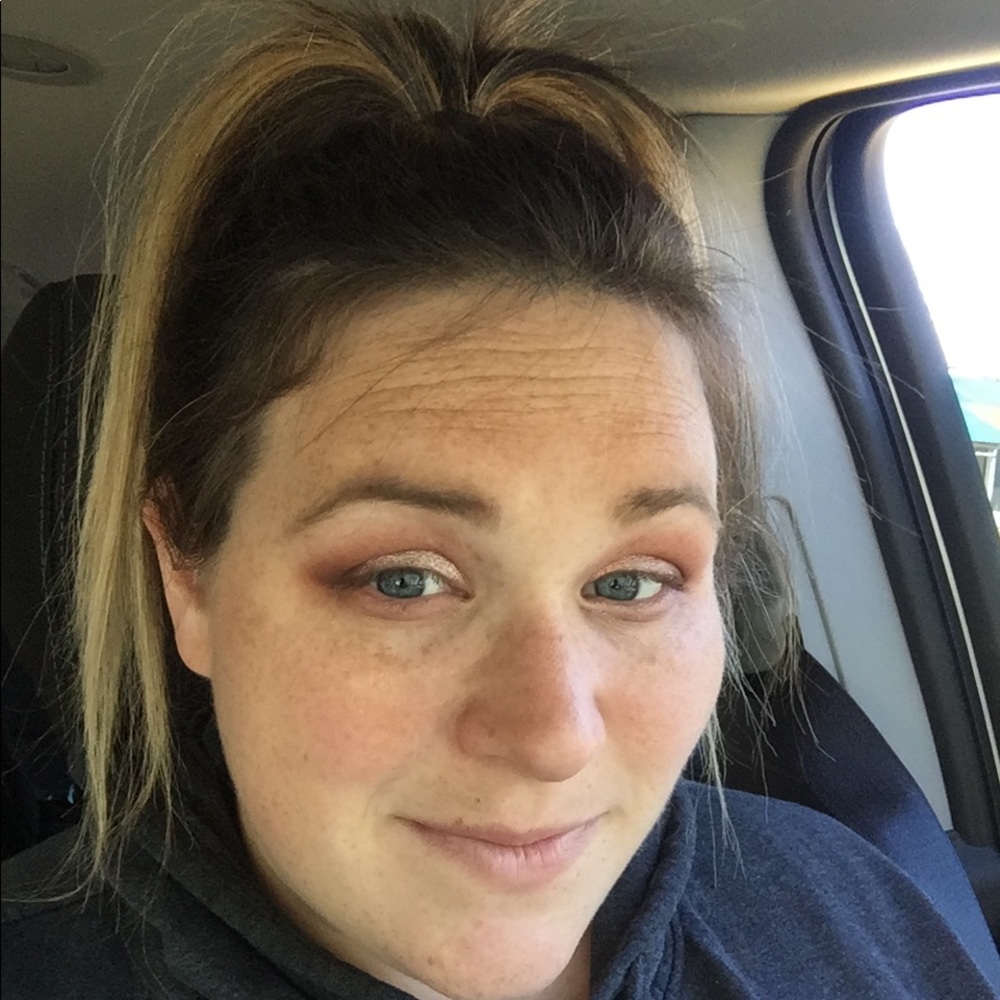 Meet your Posher, Brittney